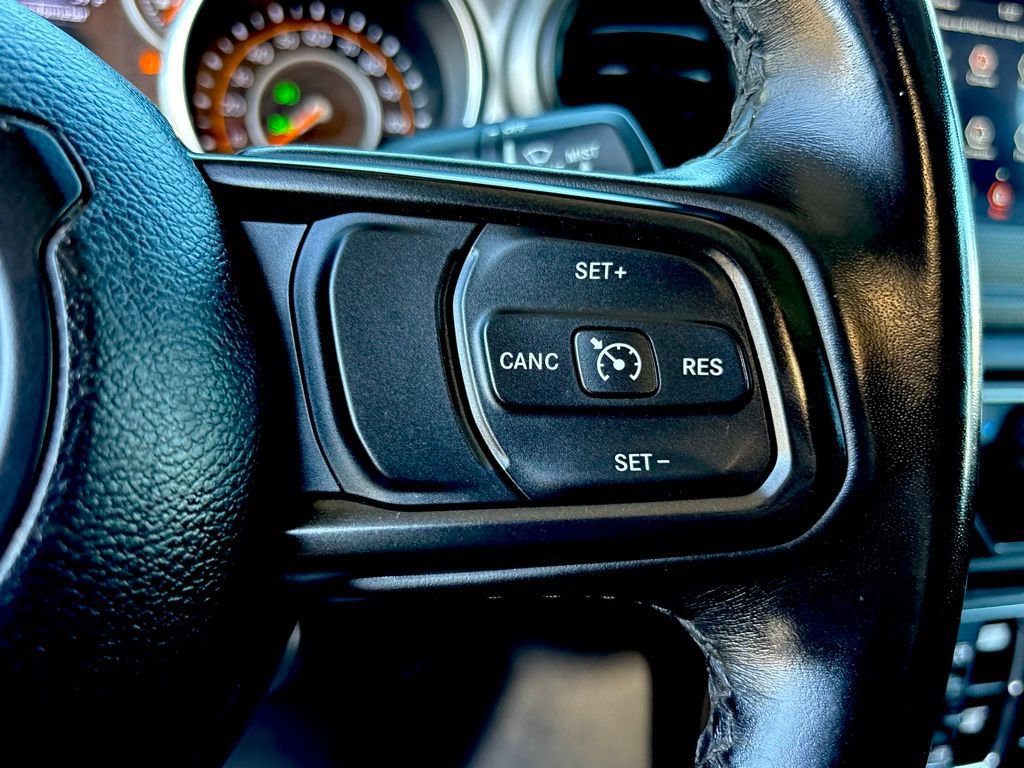 Used 2022 Jeep Gladiator Sport image 16