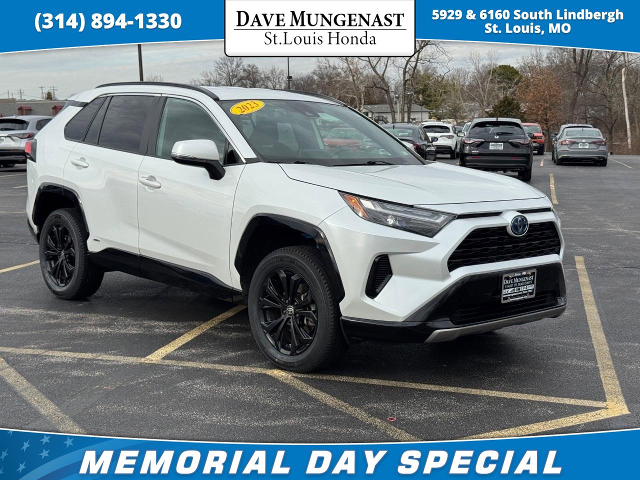 Used 2023 Toyota RAV4 SE AWD/4WD image 1