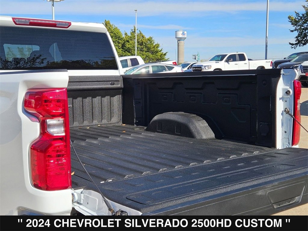 Used 2024 Chevrolet Silverado 2500 Custom w/ Custom Value Package image 31