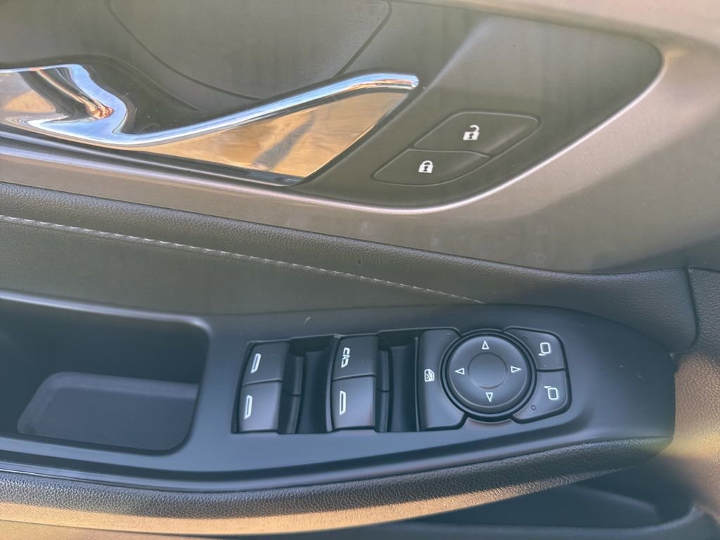 Certified 2023 Chevrolet Traverse LT w/ Midnight/Sport Edition image 36