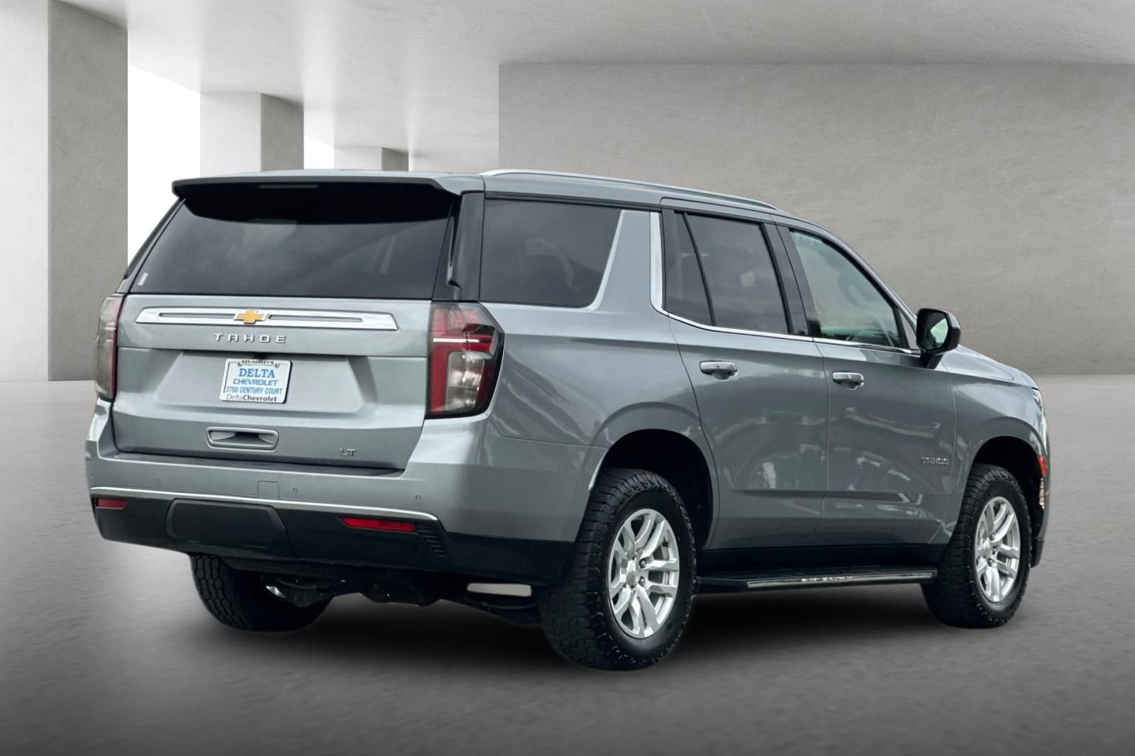 Used 2024 Chevrolet Tahoe LT AWD/4WD image 4