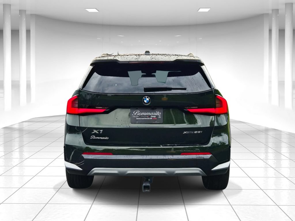 Used 2025 BMW X1 xDrive28i AWD/4WD image 4