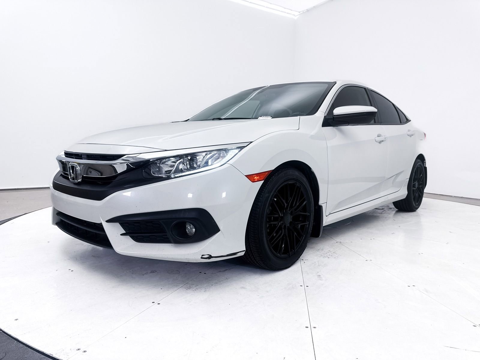 Used 2018 Honda Civic EX-T image 12
