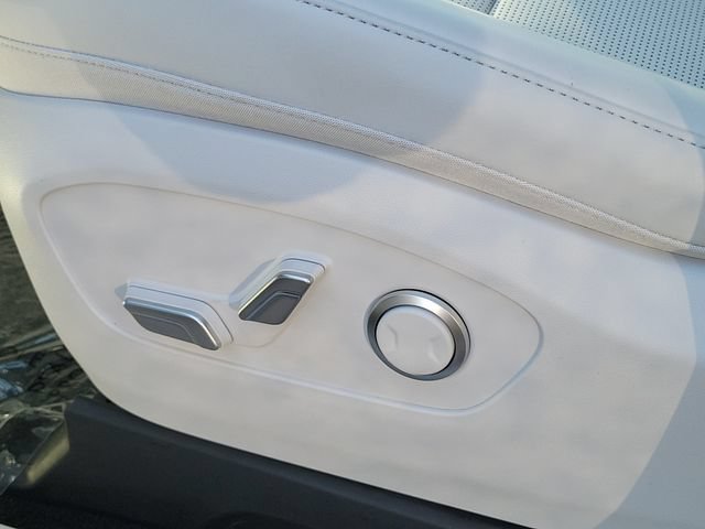 New 2026 Hyundai Ioniq 9 SEL AWD/4WD image 16