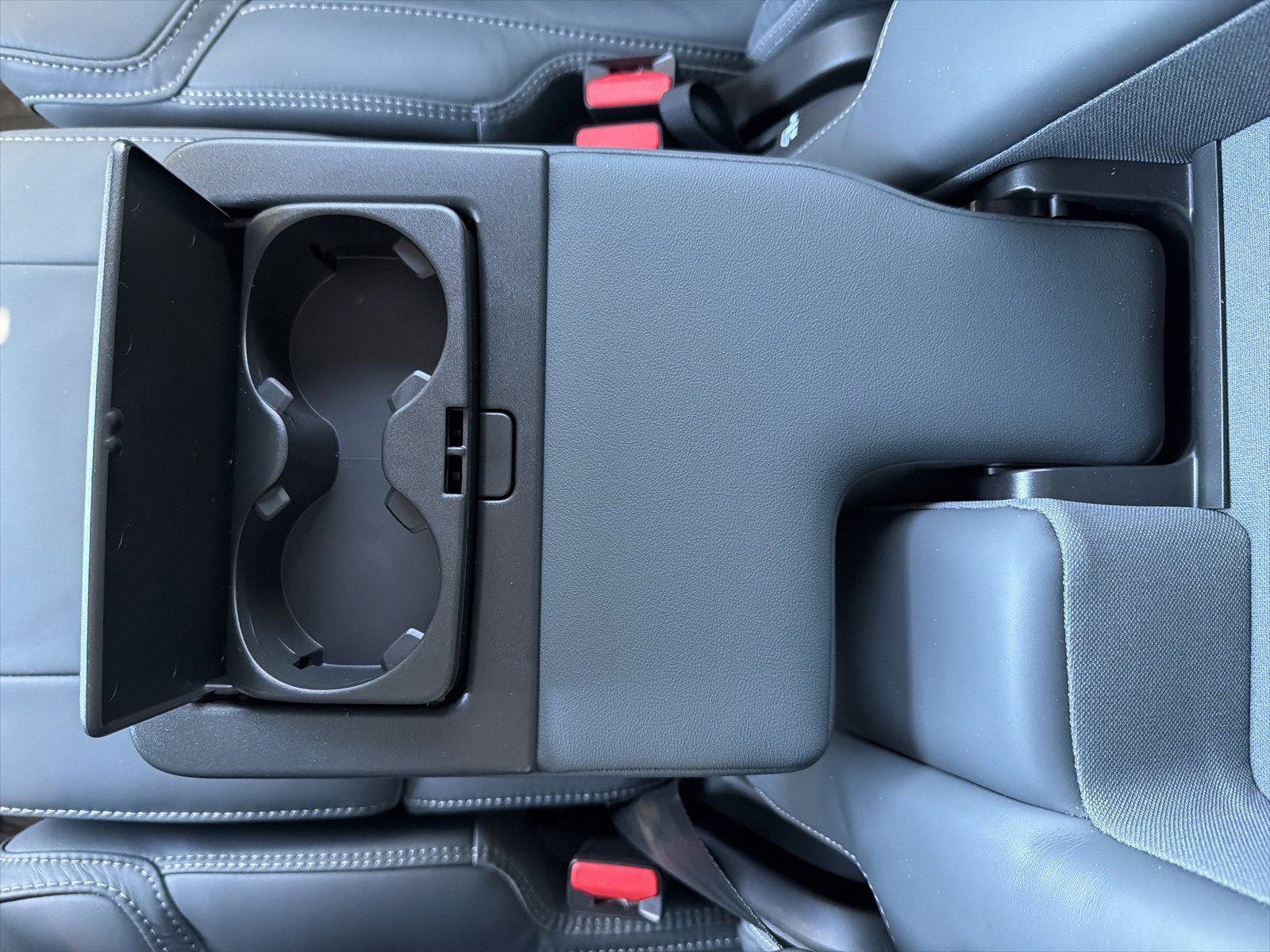 Used 2024 Volvo XC90 T8 Ultimate w/ Protection Package Premier image 76