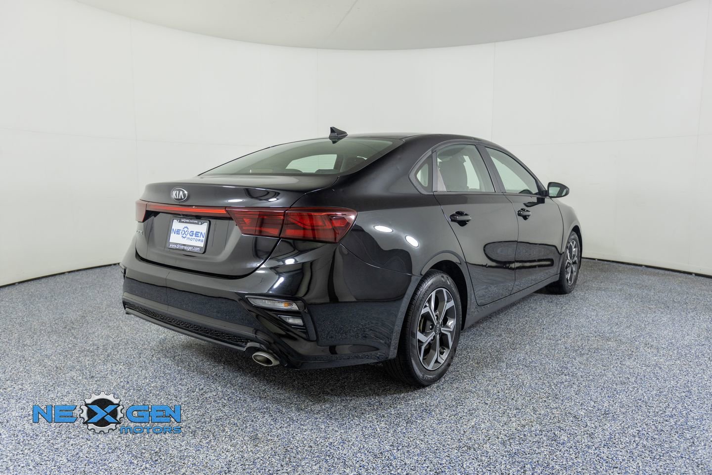 Used 2020 Kia Forte LXS FWD image 7