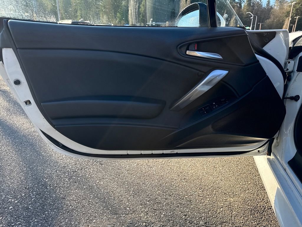 Used 2017 FIAT 124 Spider Lusso image 16