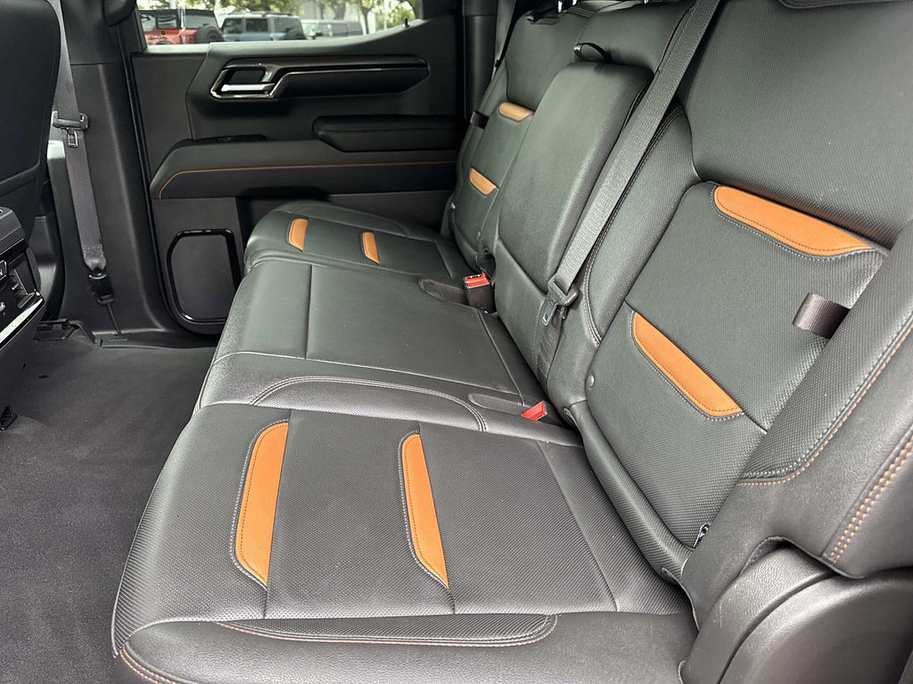 Used 2022 GMC Sierra 1500 AT4 w/ AT4 Premium Package AWD/4WD image 33