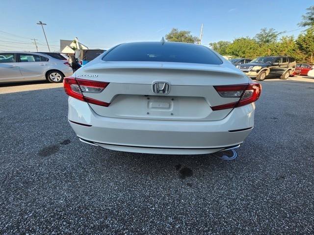 Used 2018 Honda Accord EX image 6