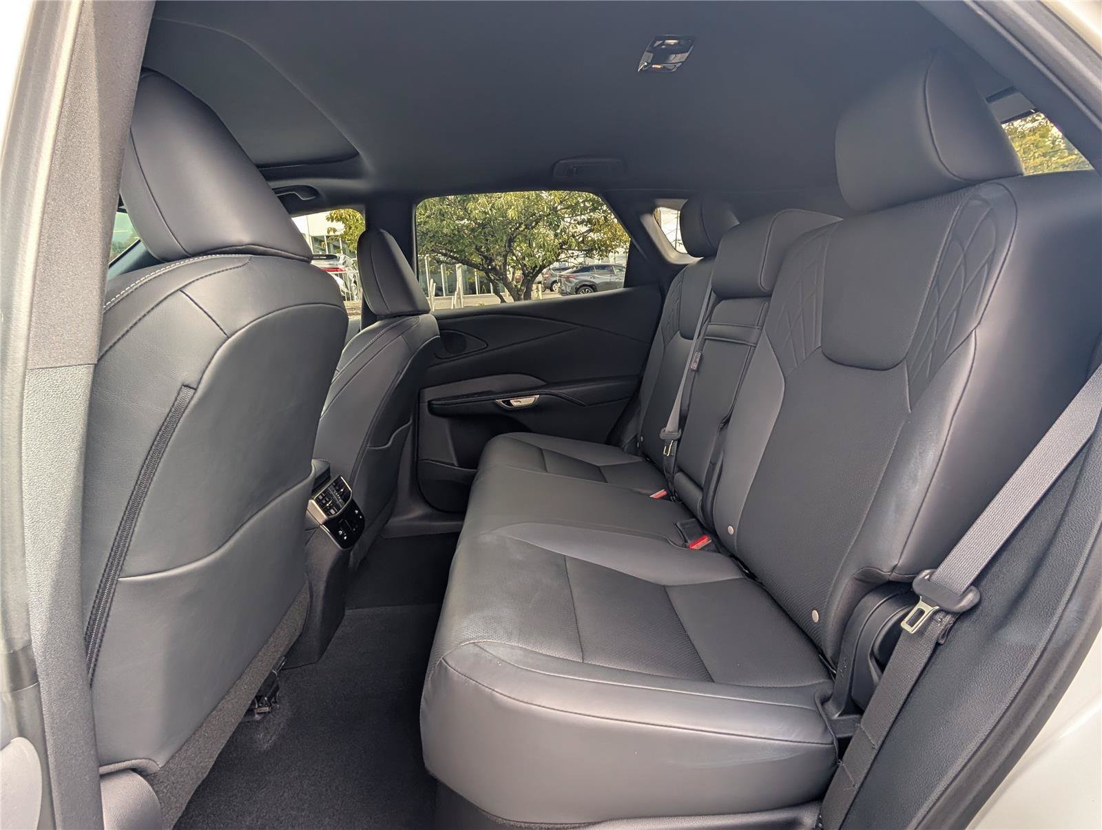 Used 2024 Lexus RX 350 Premium w/ Accessory Package (Z1) AWD/4WD image 15