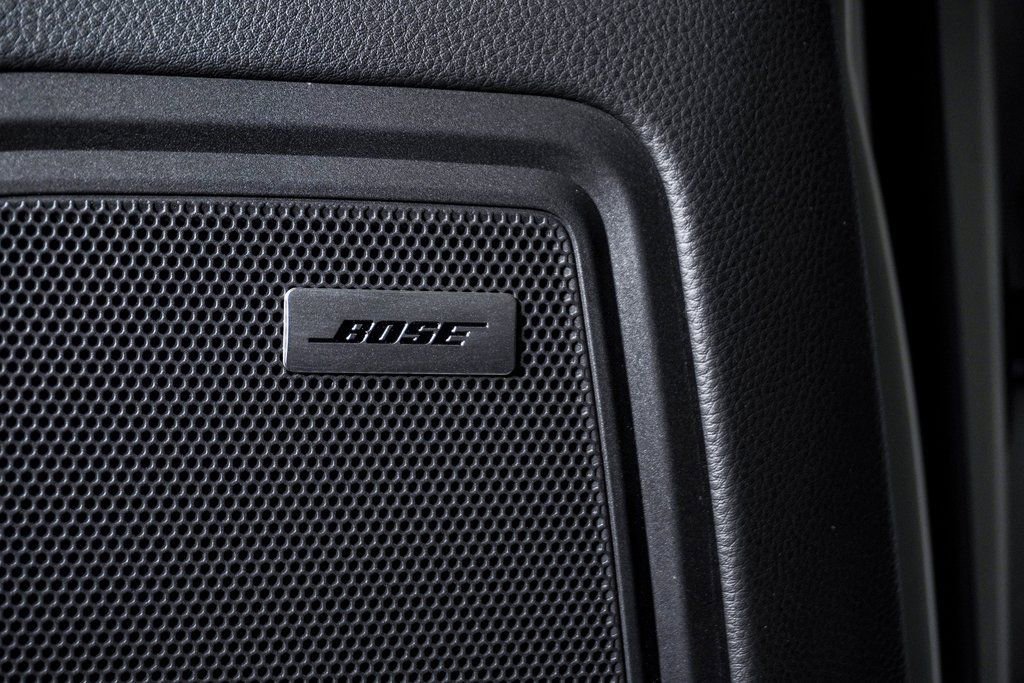 New 2026 Porsche Macan Turbo image 27