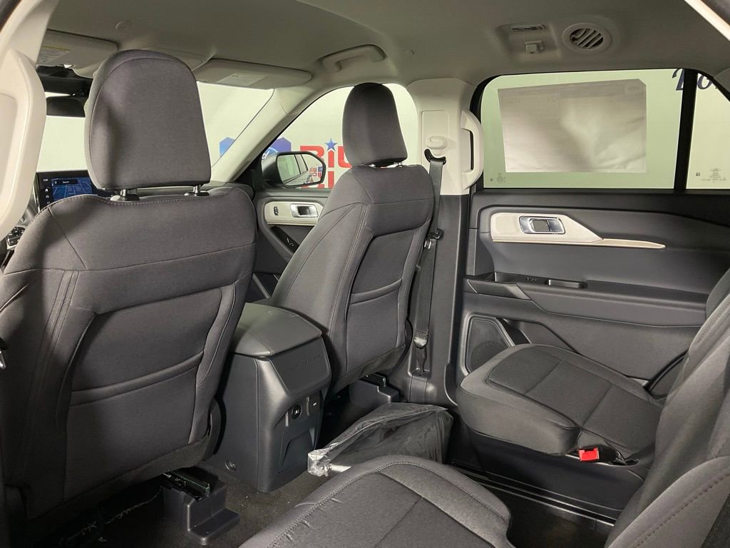 New 2026 Ford Explorer Active RWD image 15