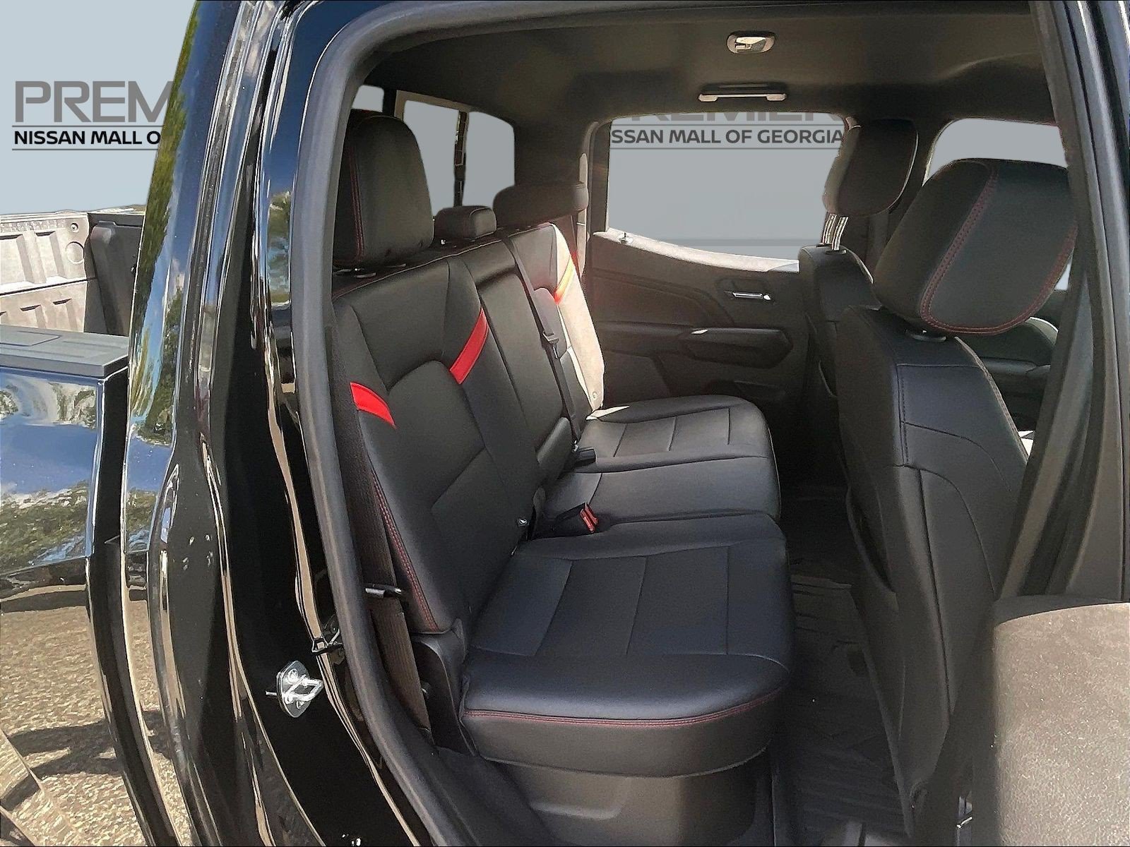 Used 2023 Chevrolet Colorado Z71 w/ Z71 Convenience Package 2 AWD/4WD image 28