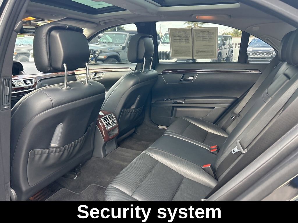 Used 2012 Mercedes-Benz S 550 4MATIC image 31