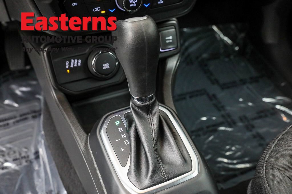 Used 2023 Jeep Renegade Latitude image 13