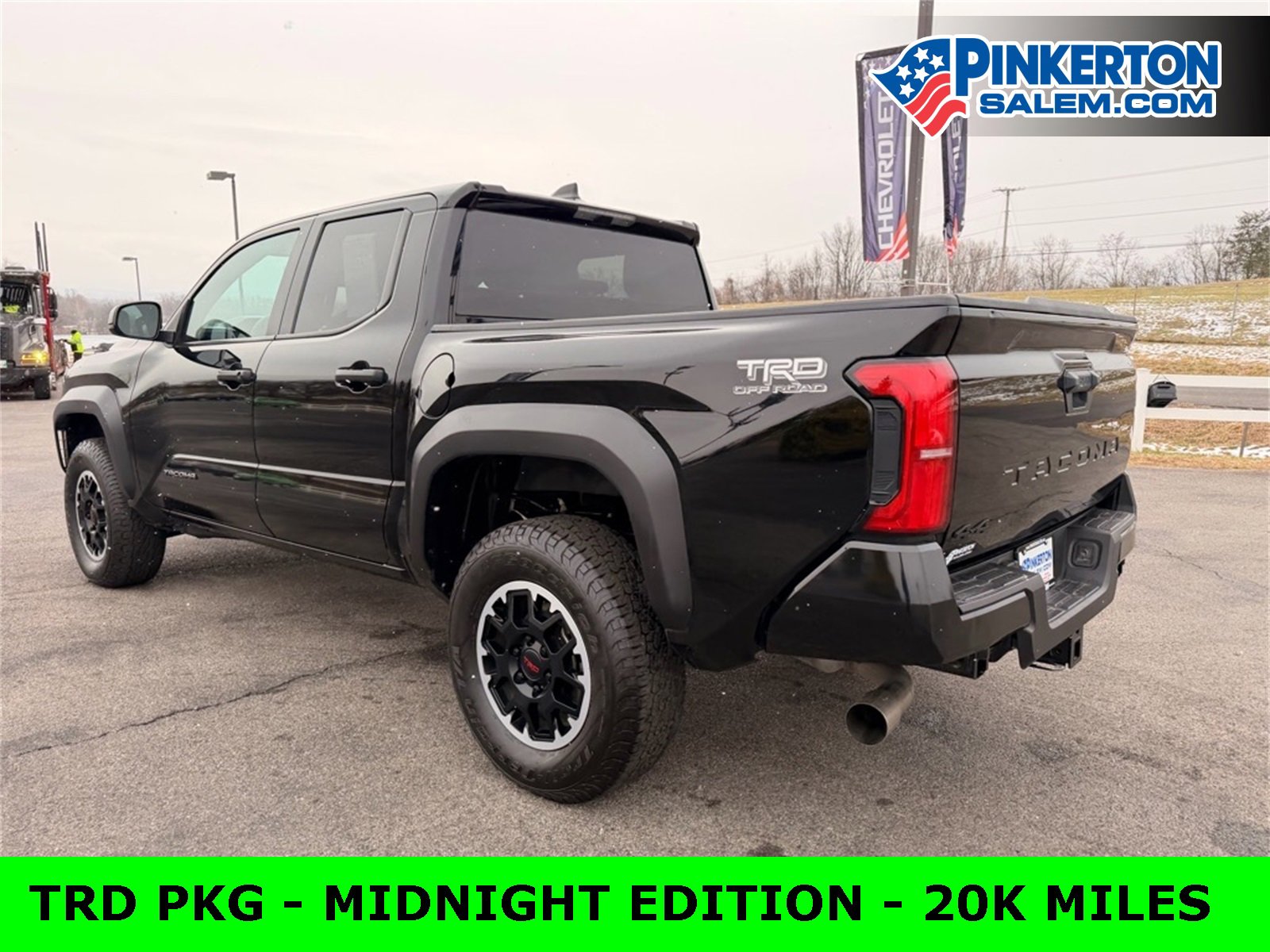 Used 2024 Toyota Tacoma TRD Off-Road image 8