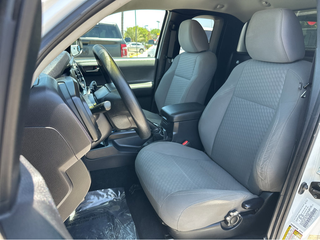 Used 2022 Toyota Tacoma SR RWD image 8