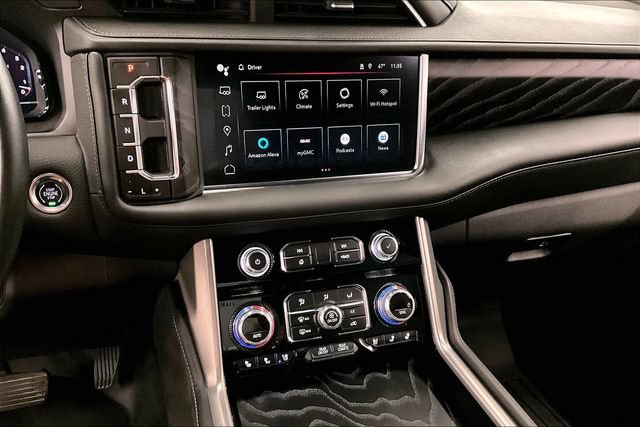 Used 2024 GMC Yukon XL Denali AWD/4WD image 31