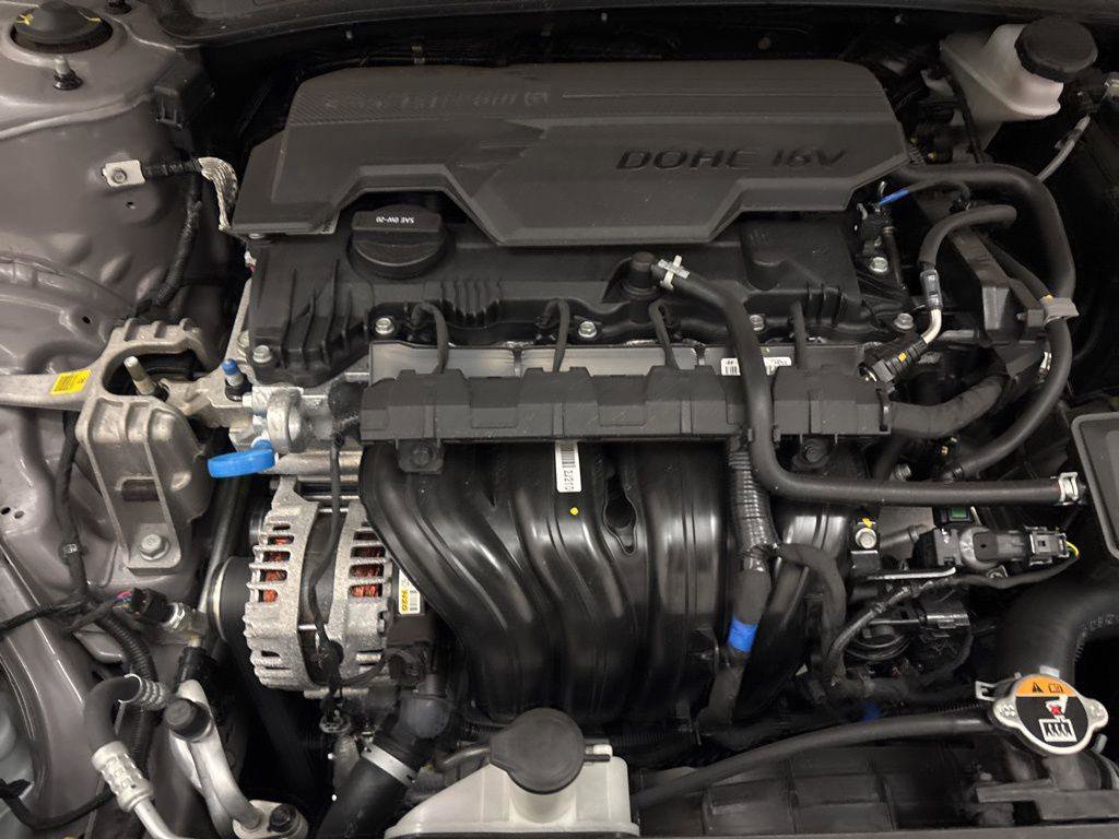 New 2025 Hyundai Elantra Sport image 22