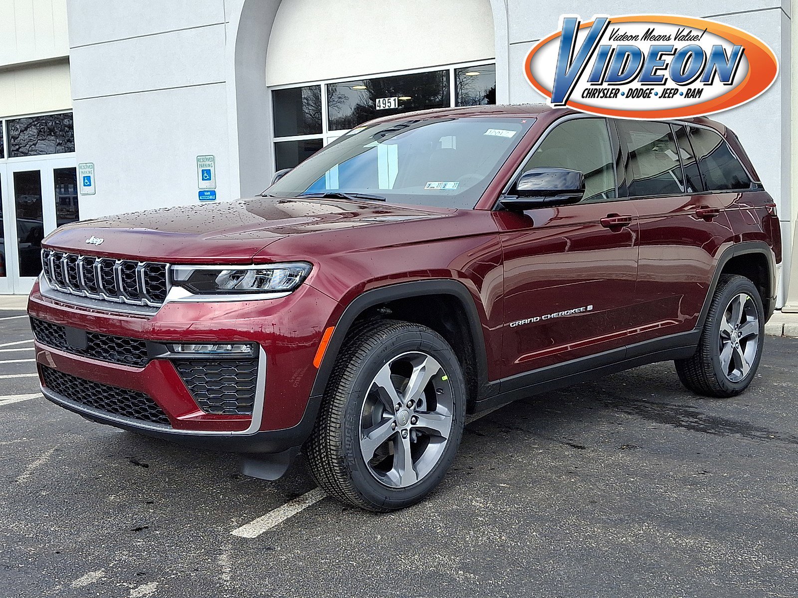 New 2026 Jeep Grand Cherokee Limited
