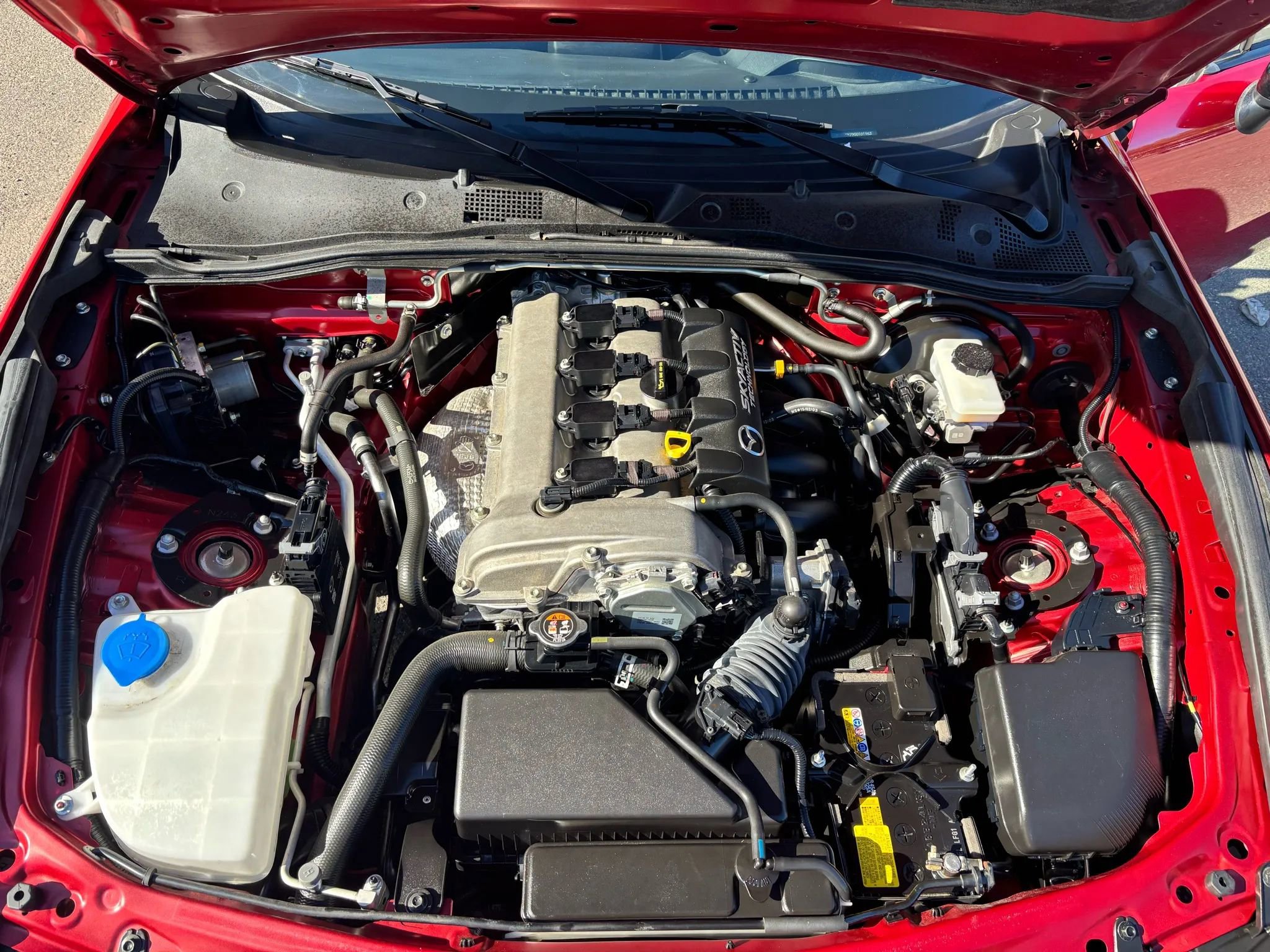 Used 2016 MAZDA MX-5 Miata Sport image 37