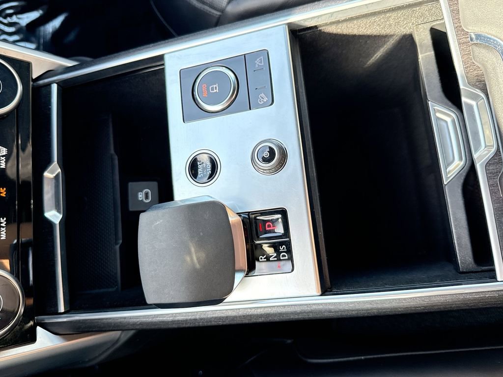 Used 2023 Land Rover Range Rover SE AWD/4WD image 21
