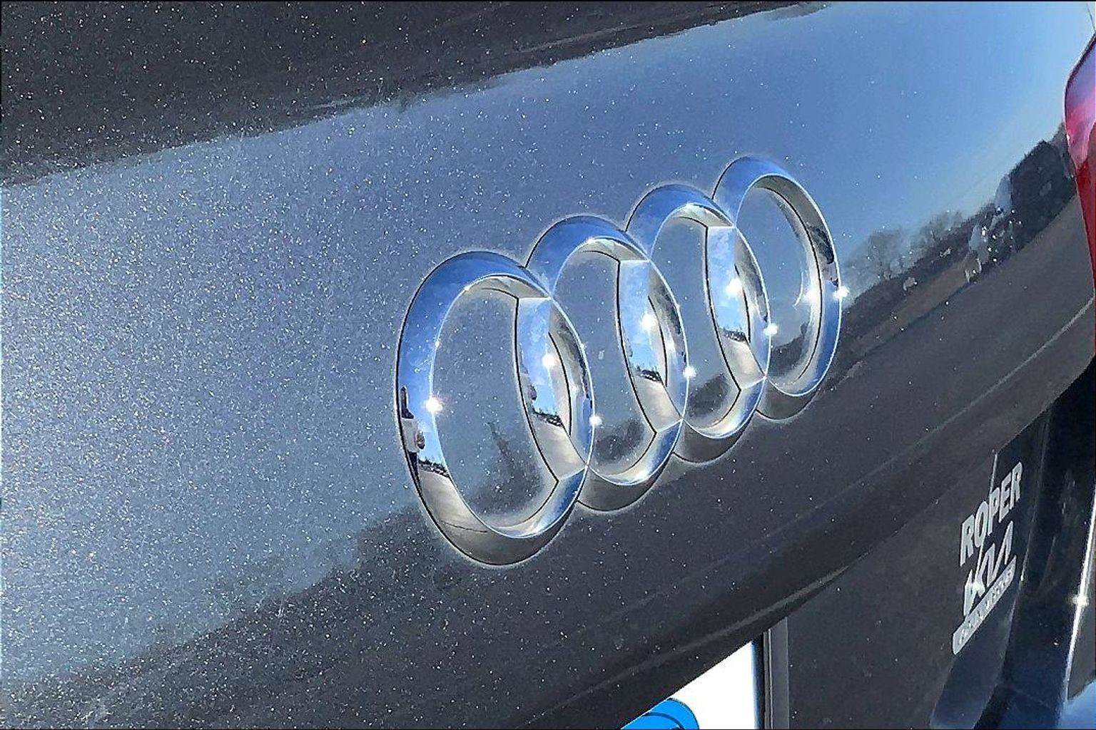 Used 2016 Audi S6 Prestige w/ Prestige Package image 28