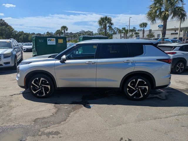 Used 2024 Mitsubishi Outlander SE image 6