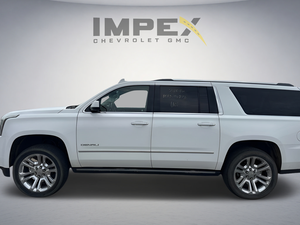 Used 2017 GMC Yukon XL Denali w/ Open Road Package AWD/4WD image 15