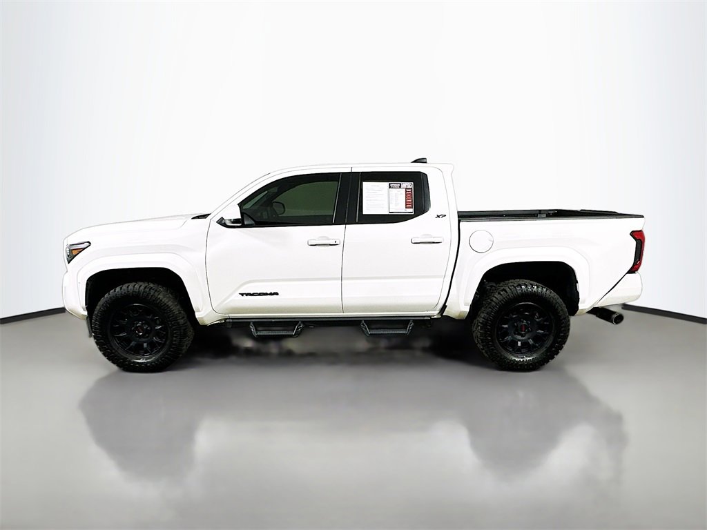 Used 2024 Toyota Tacoma SR5 image 5