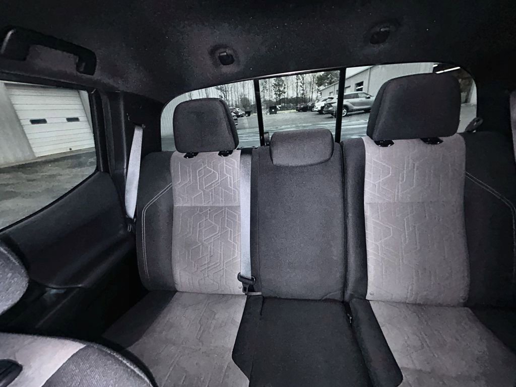 Used 2022 Toyota Tacoma TRD Sport AWD/4WD image 27