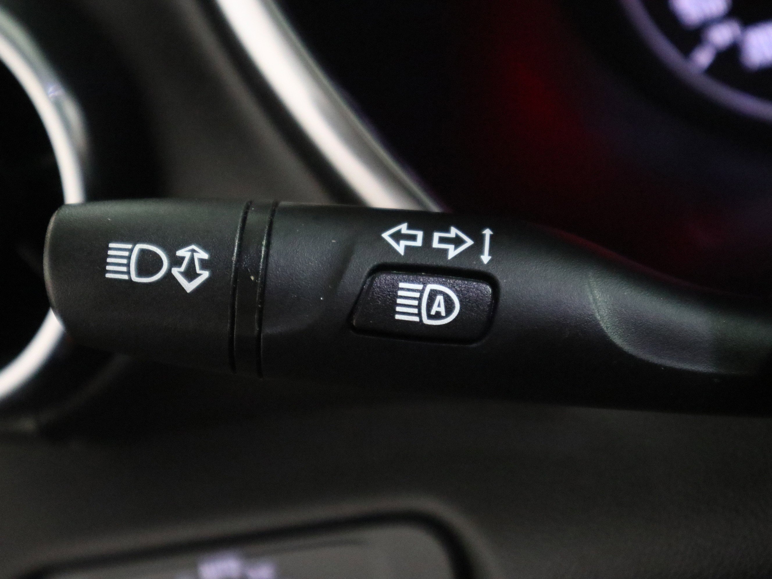 Used 2023 Chevrolet Blazer LT image 30