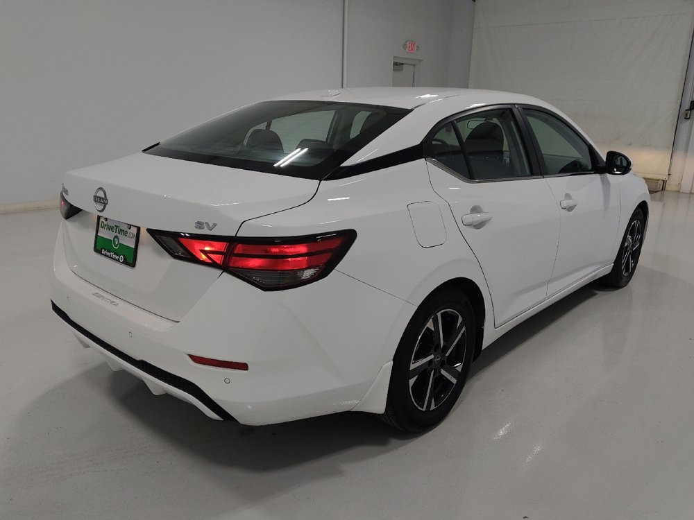Used 2024 Nissan Sentra SV image 9
