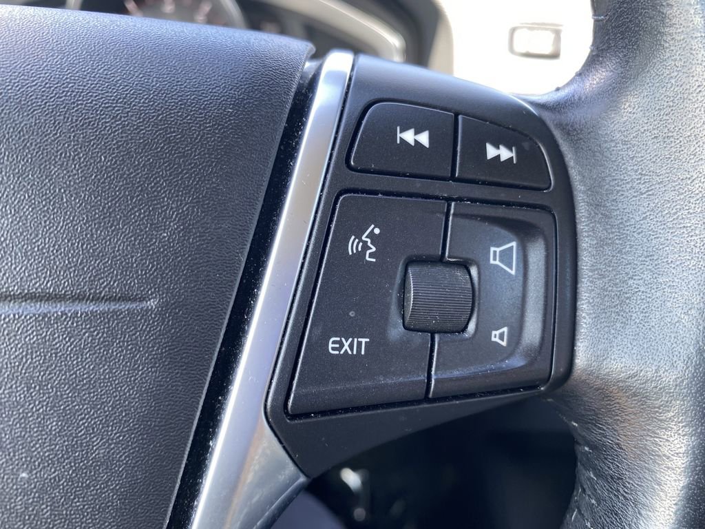 Used 2017 Volvo S60 T5 Dynamic w/ Vision Package FWD image 11