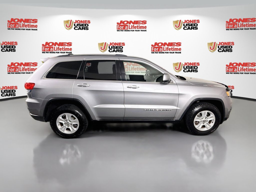 Used 2017 Jeep Grand Cherokee Laredo w/ Quick Order Package 23E AWD/4WD image 16