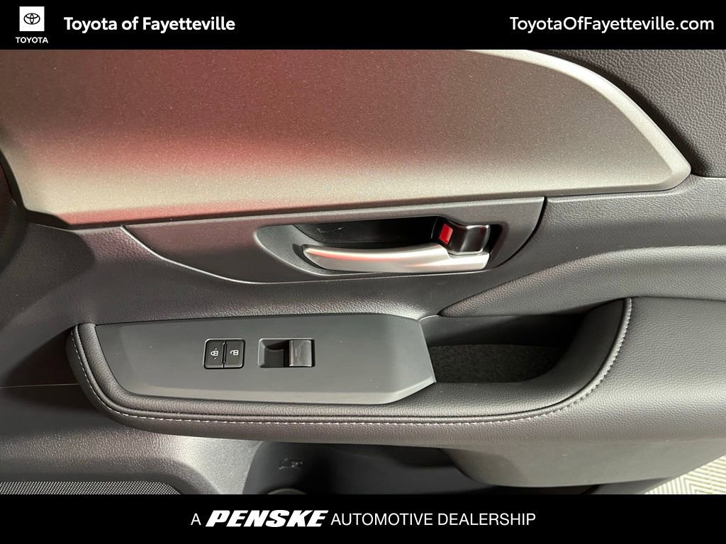 New 2026 Toyota Grand Highlander XLE image 11