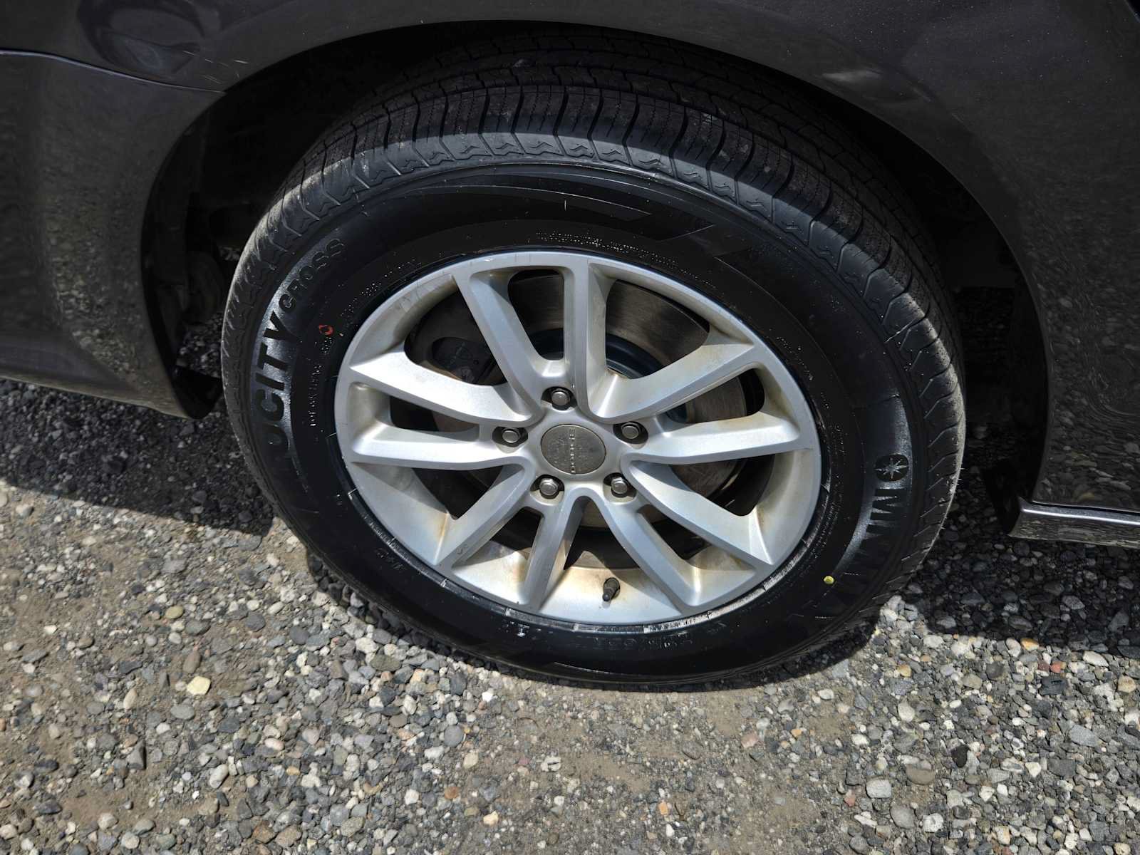 Used 2019 Dodge Grand Caravan SXT FWD image 12