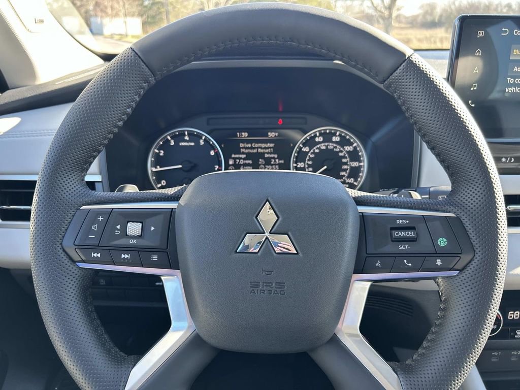New 2026 Mitsubishi Outlander SE AWD/4WD image 31