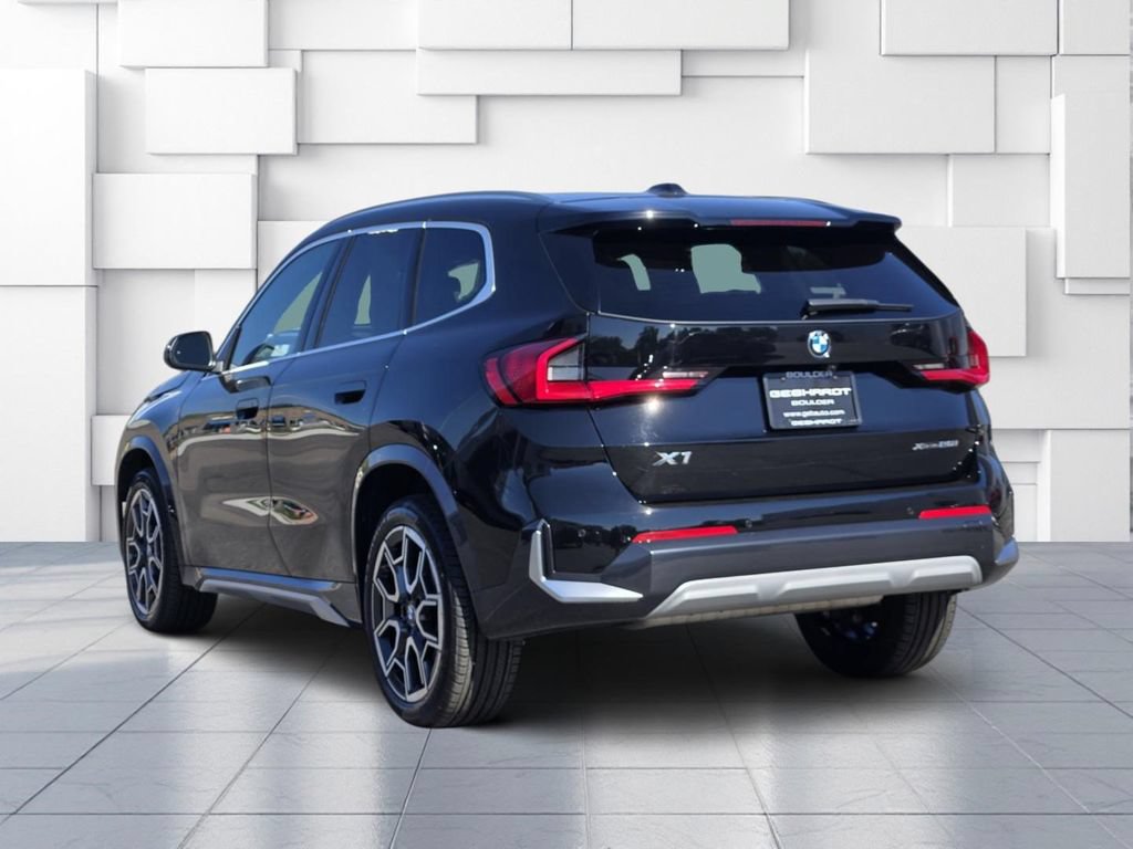 Certified 2025 BMW X1 xDrive28i w/ Convenience Package AWD/4WD image 6