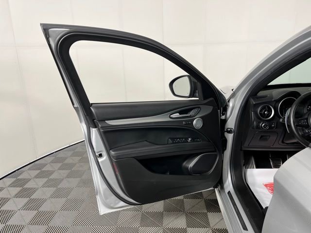 Used 2020 Alfa Romeo Stelvio Ti Sport w/ Quick Order Package 22S Sport image 12