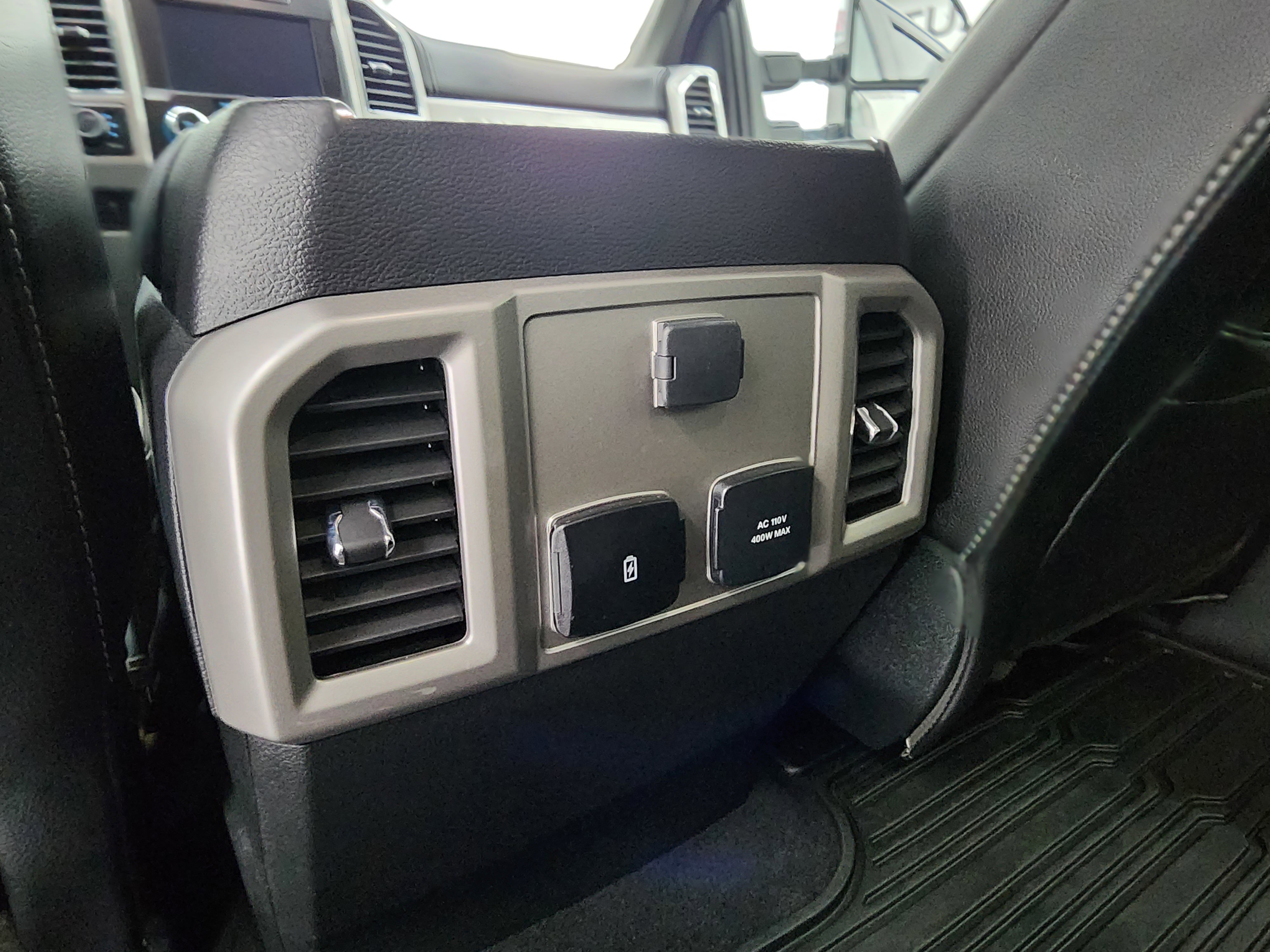 Used 2021 Ford F250 Lariat w/ Chrome Package image 37