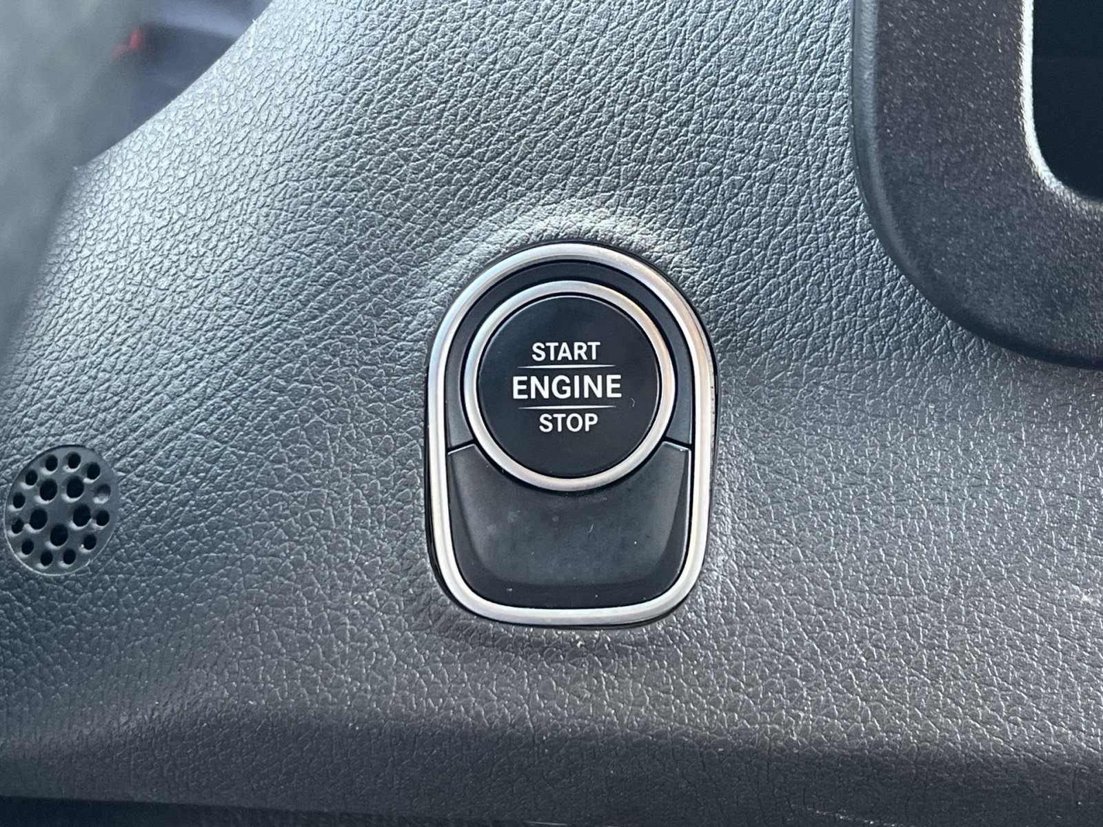 Used 2025 Mercedes-Benz Sprinter 2500 image 30