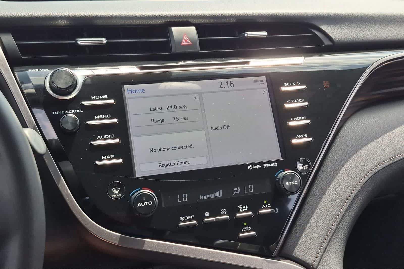 Used 2020 Toyota Camry XLE FWD image 27
