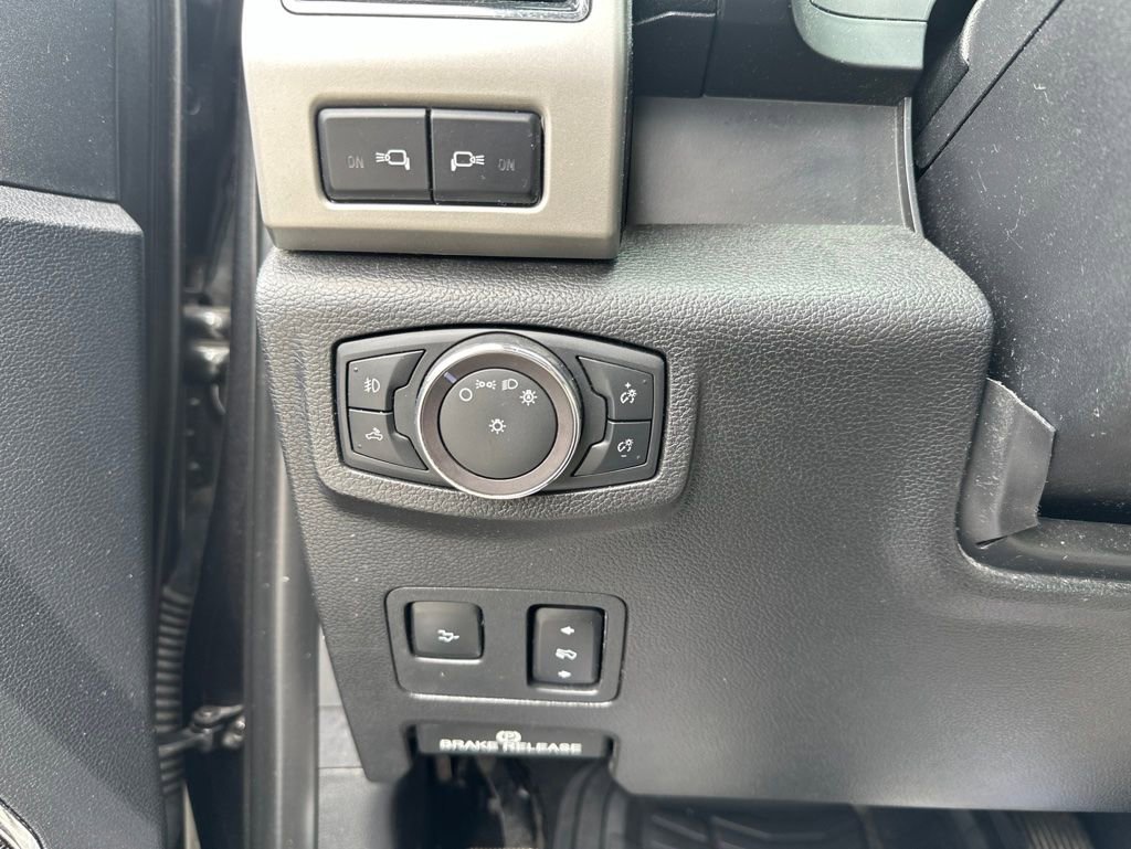 Used 2019 Ford F250 Lariat w/ Lariat Ultimate Package AWD/4WD image 15