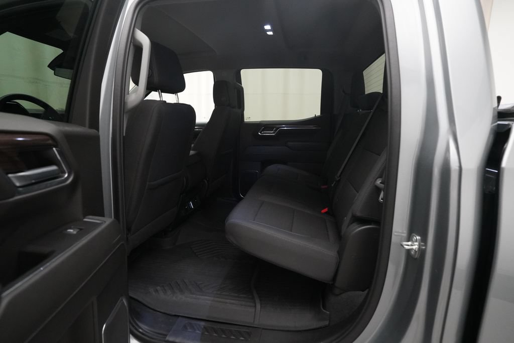 Used 2024 Chevrolet Silverado 1500 LT w/ LPO, Dark Essentials Package AWD/4WD image 15
