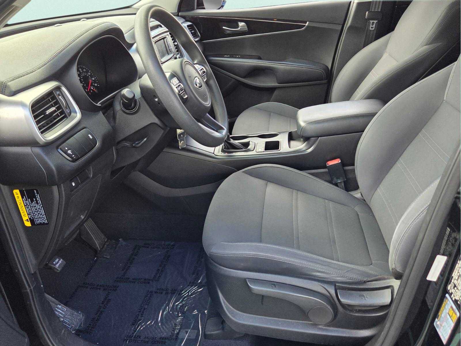 Used 2018 Kia Sorento L FWD image 10