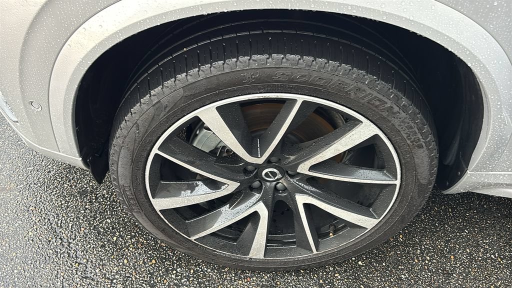 Certified 2024 Volvo XC90 B6 Plus AWD/4WD image 32