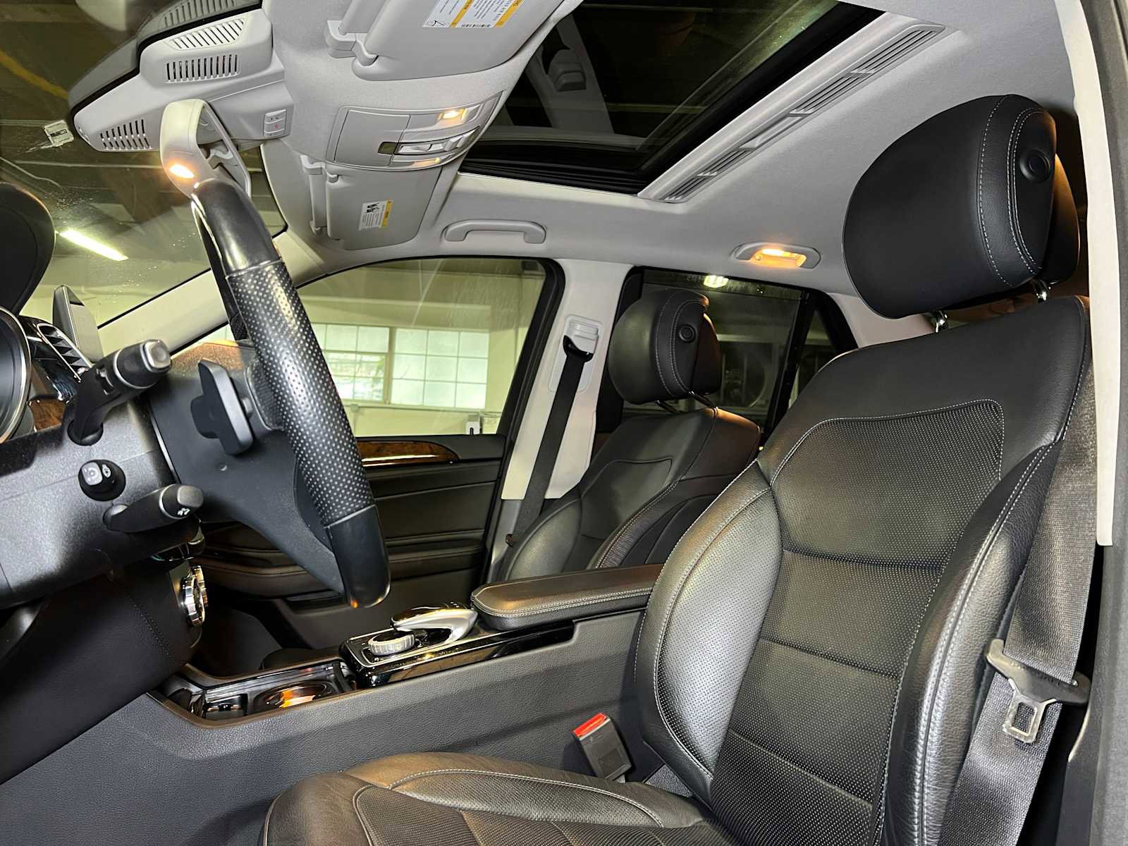 Used 2016 Mercedes-Benz GLE 400 4MATIC image 26