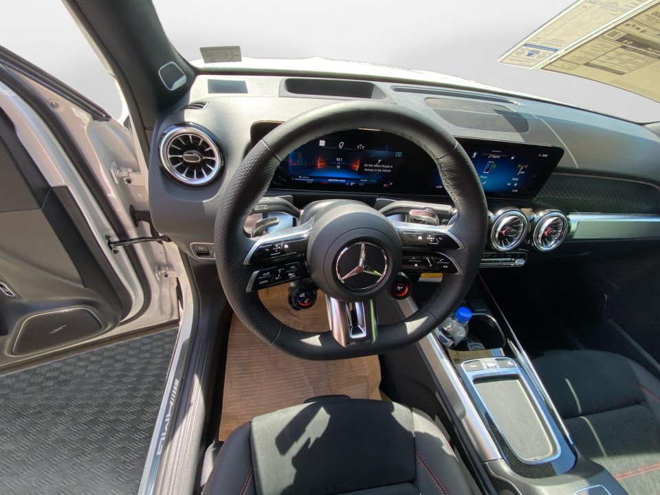 New 2026 Mercedes-Benz GLB 35 AMG 4MATIC image 10