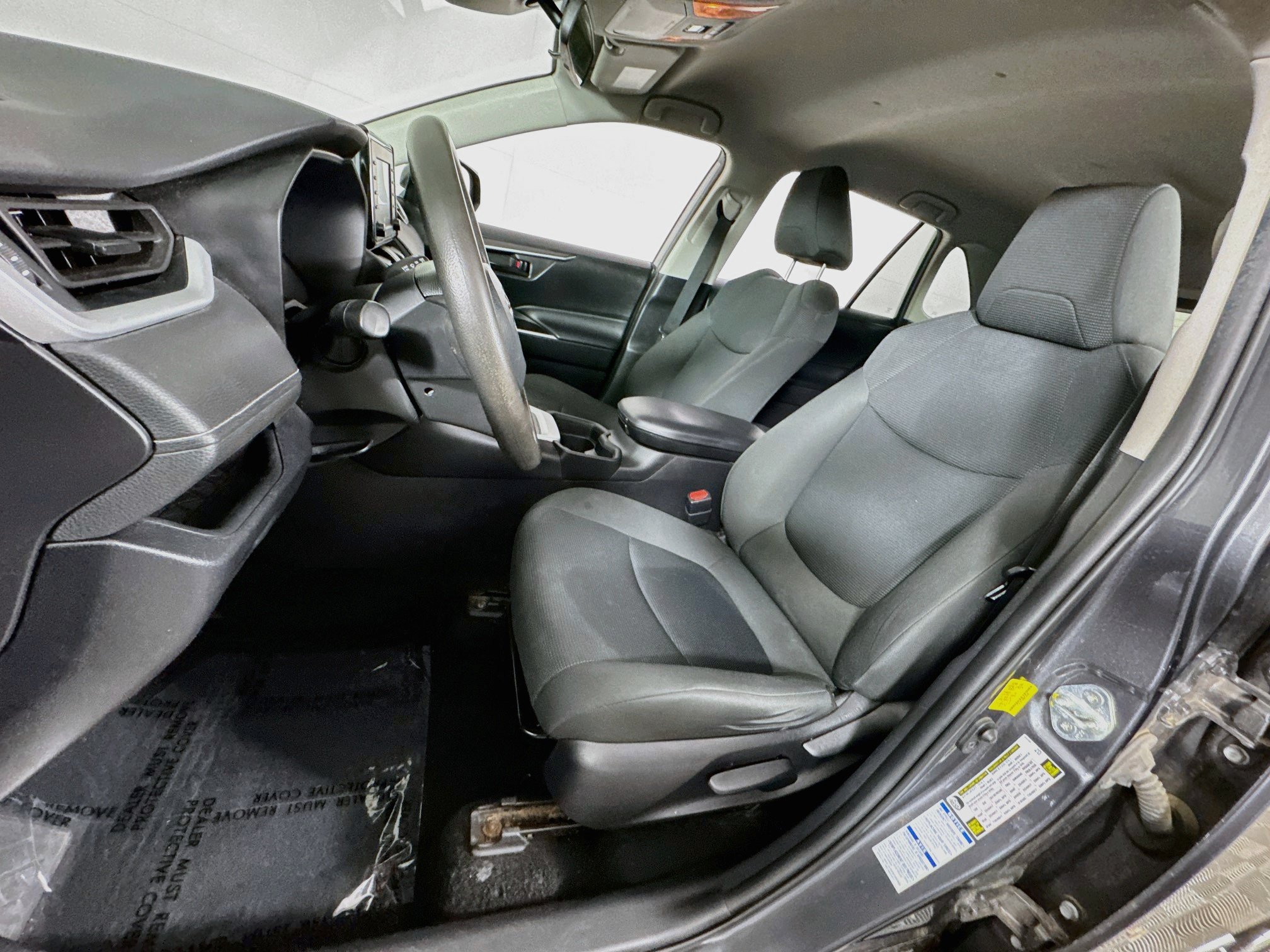 Certified 2021 Toyota RAV4 LE AWD/4WD image 12